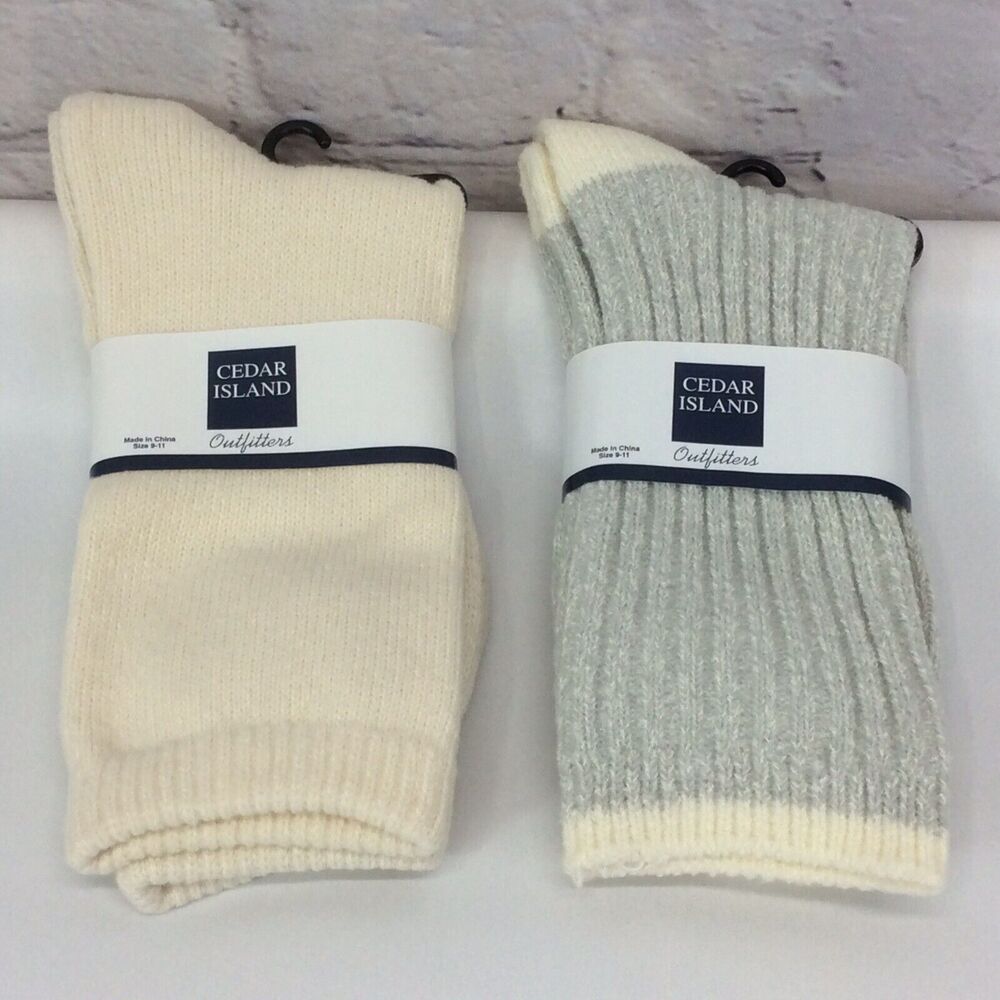 Cedar Island Outfitters Crew Socks Women's Size 9-11 Cream/Green Heathered Soft